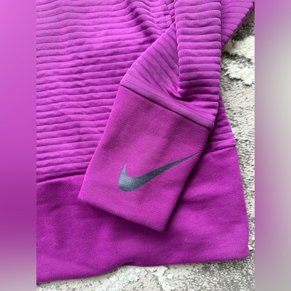 Nike Dri-Fit Hoodie - Picture 2 of 7